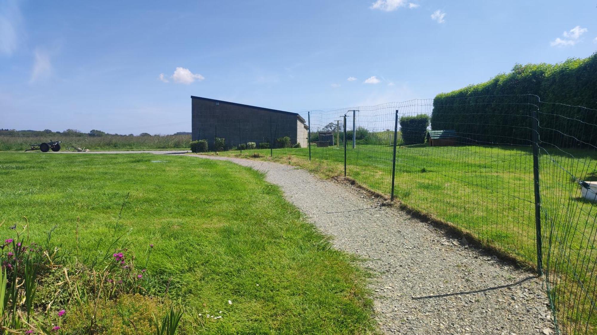 le calme de la campagne bretonne Morbihannaise. Guer Extérieur photo